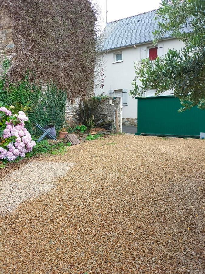 Appartement Au Centre Ville Avec Un Beau Jardin Prive Ланьон Екстериор снимка